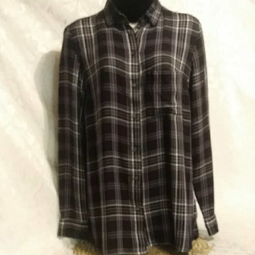 💚Old Navy Black Plaid Top NWOT